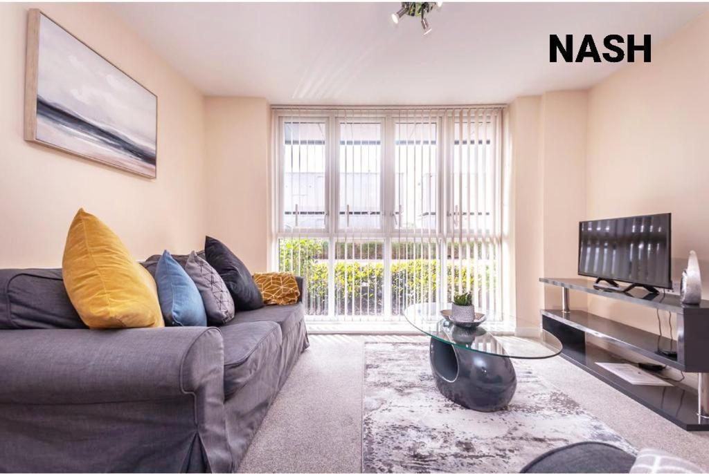 Stylish 2 Bedroom Apartment-Short Term Lets & Serviced Accomodation Reading Exterior photo