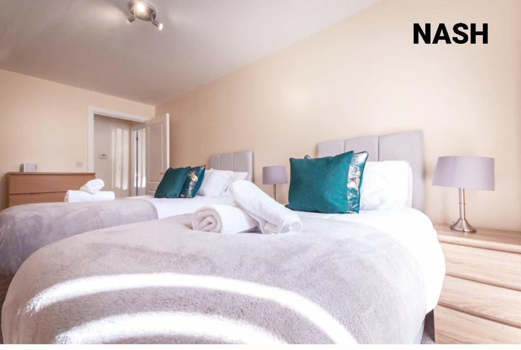 Stylish 2 Bedroom Apartment-Short Term Lets & Serviced Accomodation Reading Exterior photo